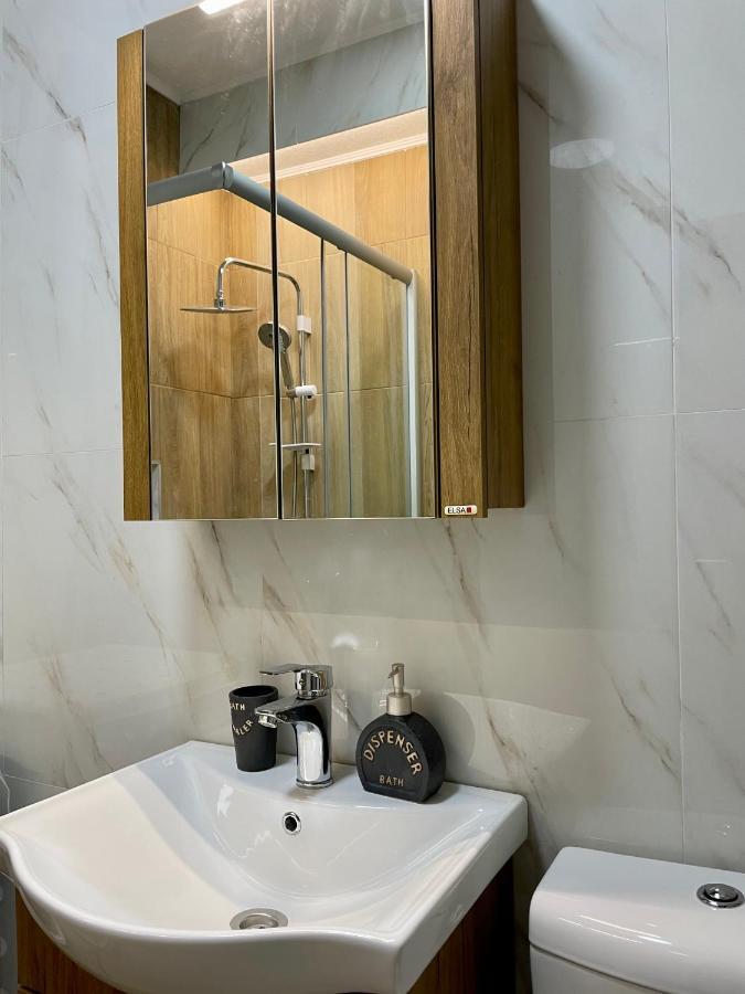 Luxury City Center Apartment Скопье Экстерьер фото