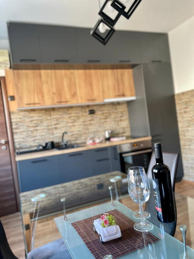 Luxury City Center Apartment Скопье Экстерьер фото