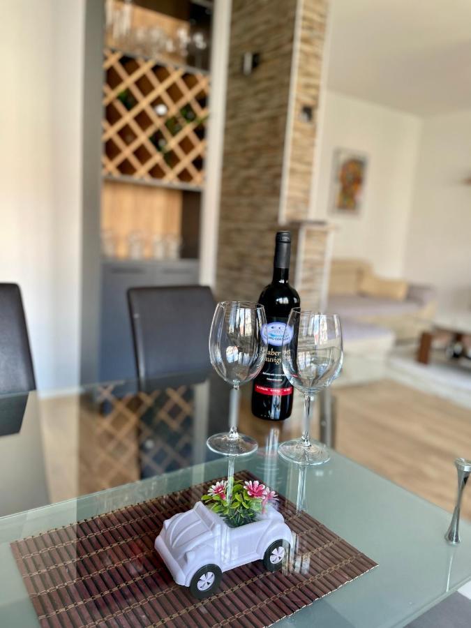 Luxury City Center Apartment Скопье Экстерьер фото
